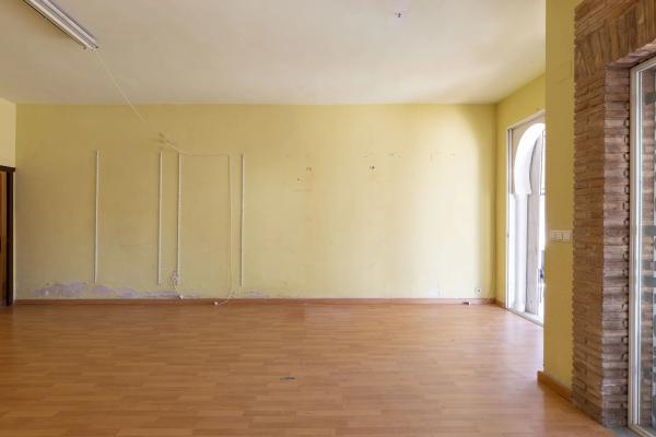 Local en carretera de les Marines a Dénia