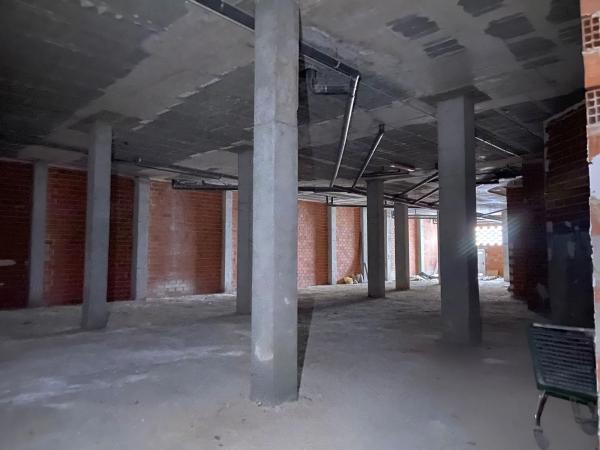 Local en calle Túria, 9