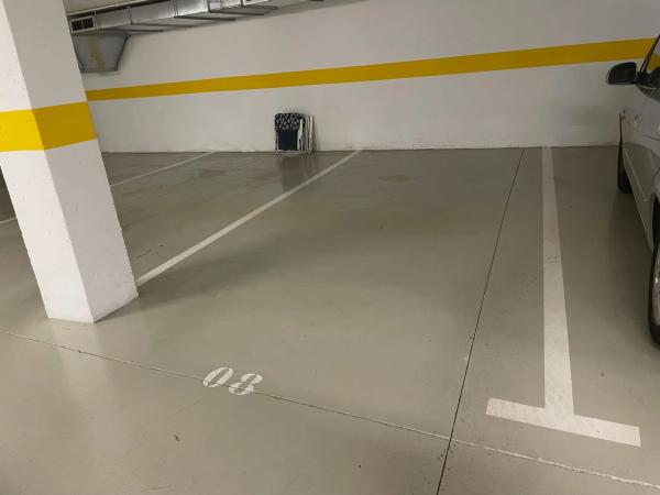 Local en calle Túria, 9