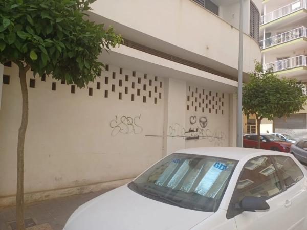 Local en calle de Juan Botella