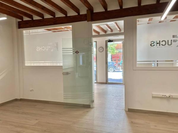 Local en calle de Diana, 35