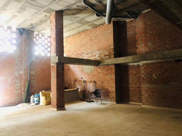 Local en paseo del Saladar, 103