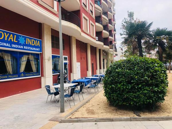 Local en paseo del Saladar, 103