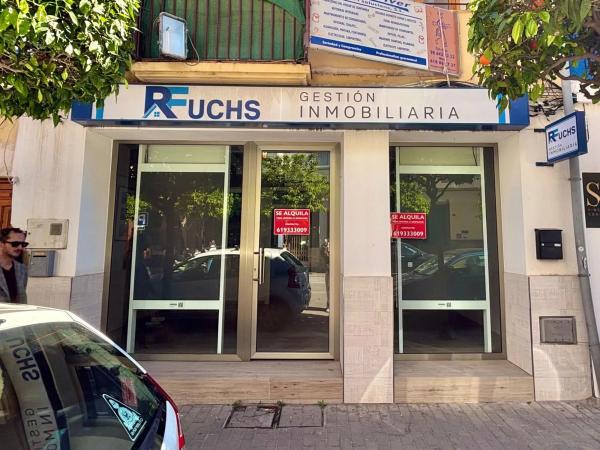 Local en calle de Diana, 35