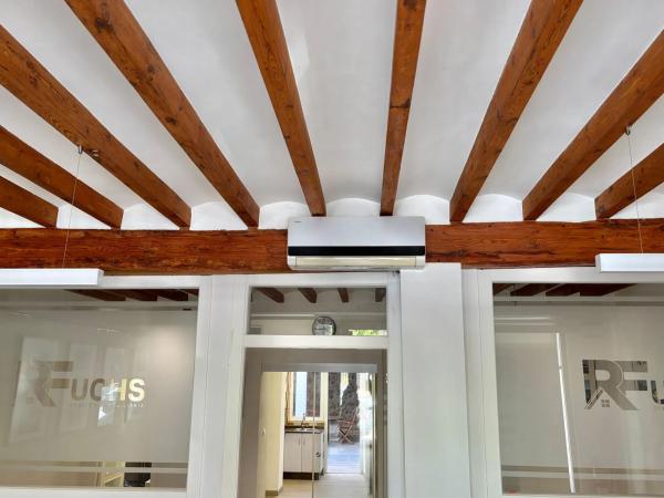 Local en calle de Diana, 35