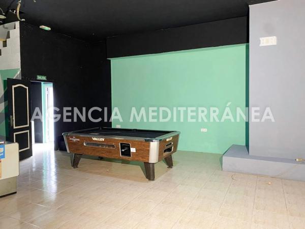 Local en calle Mestre Serrano