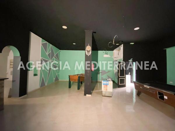 Local en calle Mestre Serrano