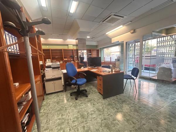 Local en rentabilidad en paseo del Saladar, 35