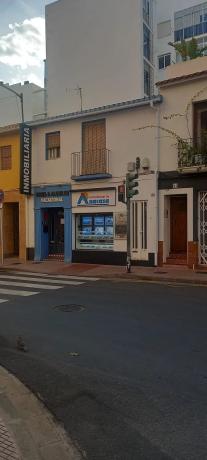 Local en calle de Patricio Ferrándiz, 44