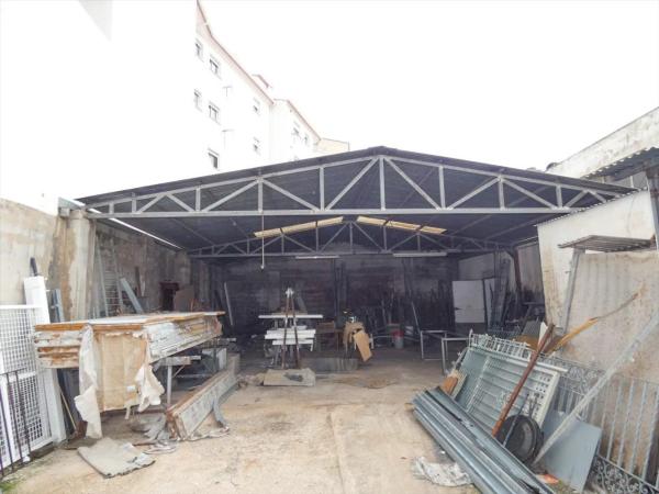 Nave en Centro Urbano