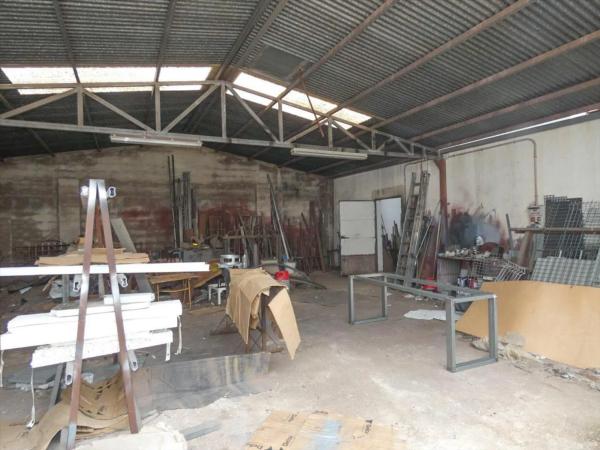 Nave en Centro Urbano