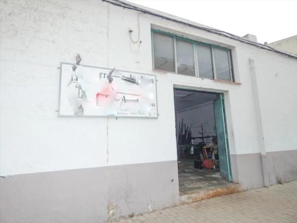 Nave en Centro Urbano