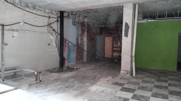 Local en paseo del Saladar, 1