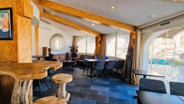 Local en carretera de les Marines a Dénia