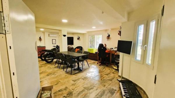 Local en carretera de les Marines a Dénia