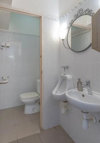 Local en calle Rap, 2