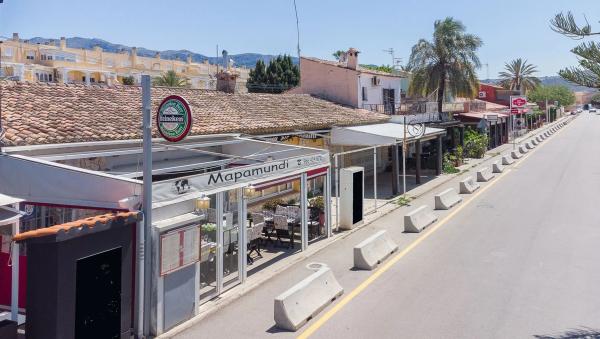 Local en calle Rap, 2