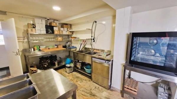 Local en carretera de les Marines a Dénia