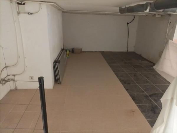 Local en Juan Botella, 3