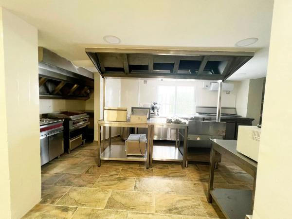 Local en Barrio Les Bassetes-El Marjal