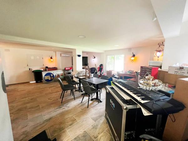 Local en Barrio Les Bassetes-El Marjal