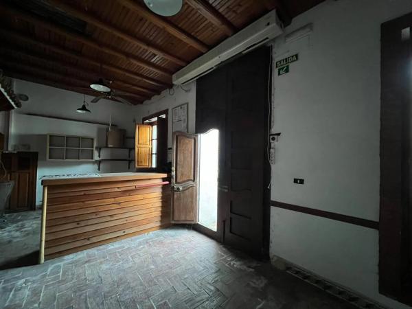 Local en plaza la creu s/n