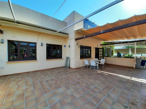 Local en calle Perdiu