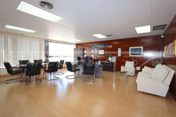 Local en La Pedrera-Vessanes