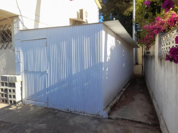 Local en camino Badía, 1