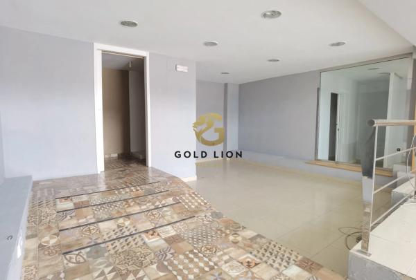 Local en plaza Jaume i s/n