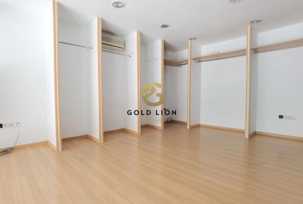 Local en plaza Jaume i s/n