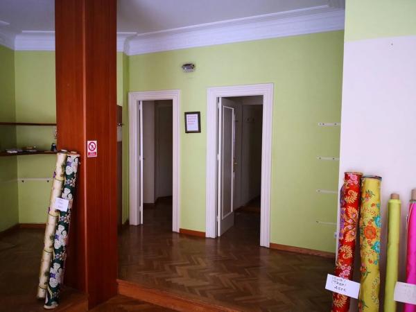 Local en avenida del Montgó