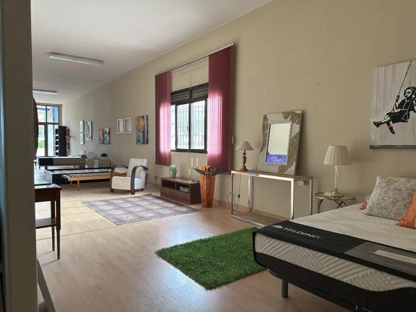 Nave en avenida Valencia, 11