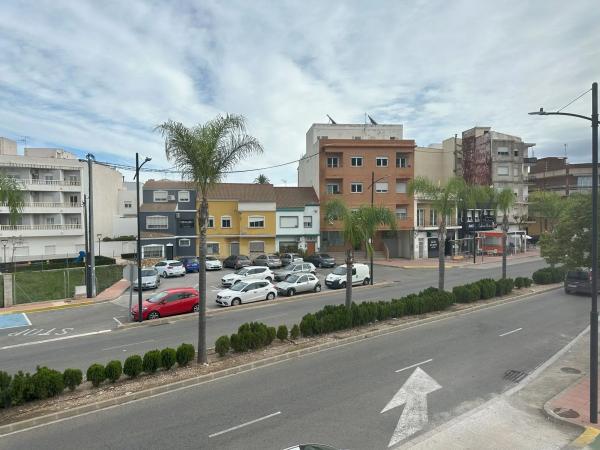 Nave en avenida Valencia, 11