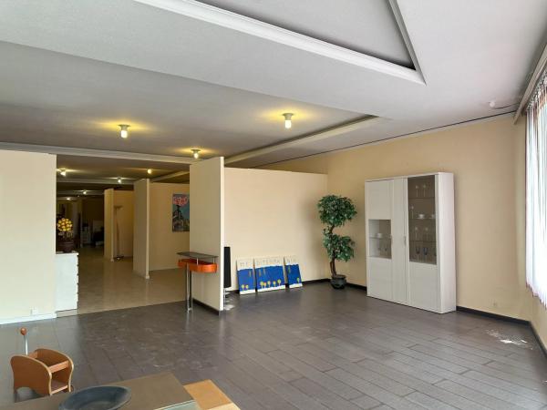 Nave en avenida Valencia, 11