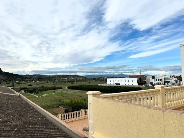 Nave en avenida Valencia, 11