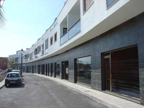 Local en calle Corts Catalanes, 1