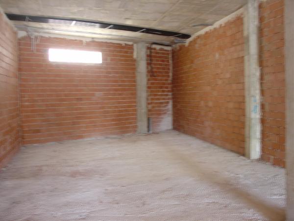 Local en calle Corts Catalanes, 1