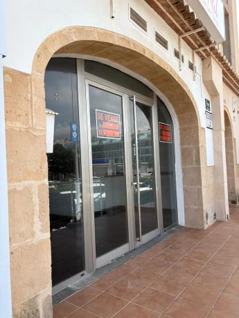 Local en avenida dels Tamarits