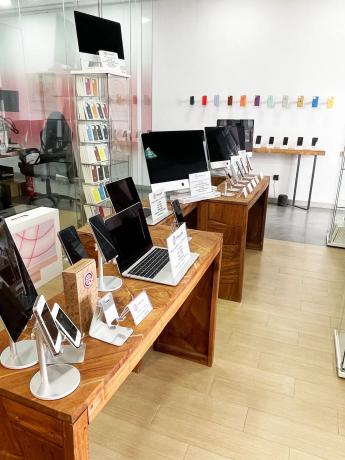 Local en carretera del Cap de la Nau Pla, 138  Local 9