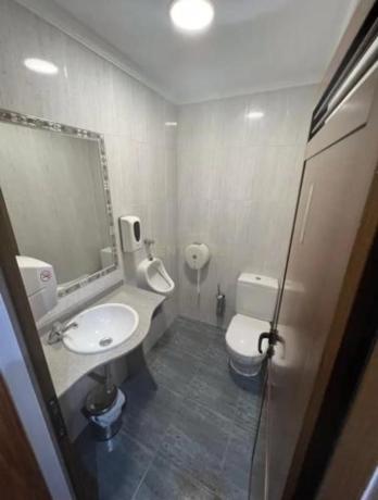 Local en carretera del Cap de la Nau Pla, 137