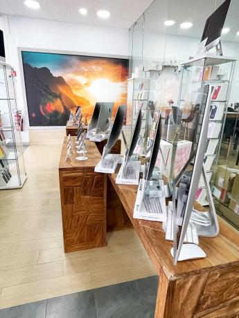 Local en carretera del Cap de la Nau Pla, 138  Local 9