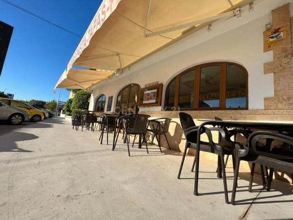 Local en carretera del Cap de la Nau Pla, 137