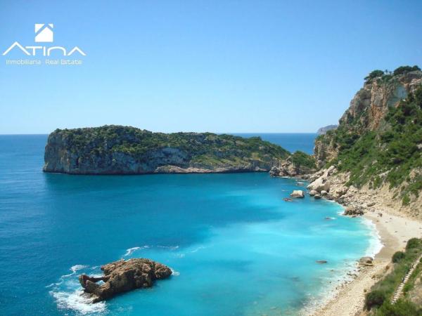 Local en avenida del Mediterráneo