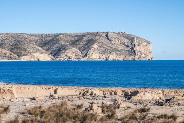 Local en avenida del Mediterráneo s/n