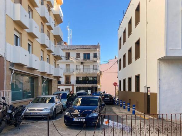 Nave en avenida del Rei Juan Carlos I, 1