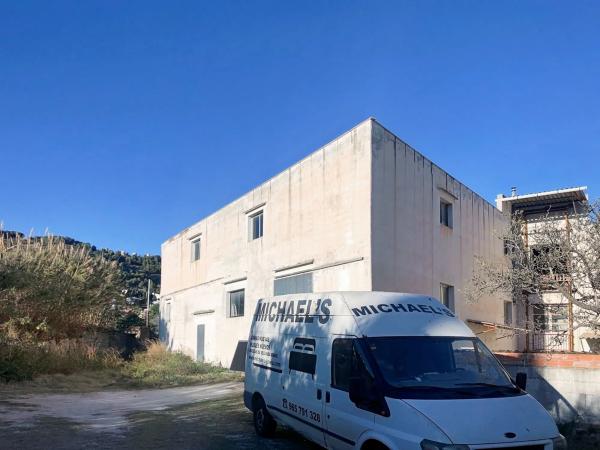 Nave en avenida del Rei Juan Carlos I, 1