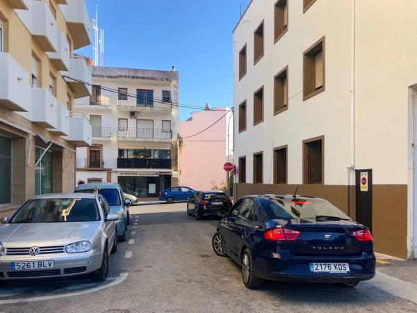 Nave en avenida del Rei Juan Carlos I, 1