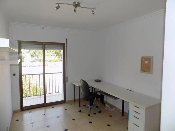 Local en plaza de la Constitució Espanyola, 9 d