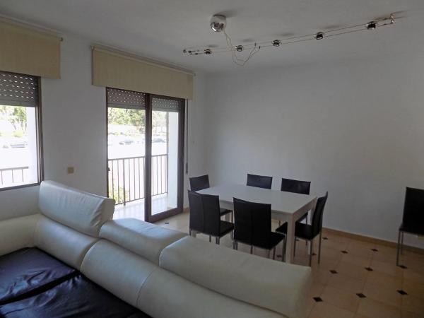 Local en plaza de la Constitució Espanyola, 9 d